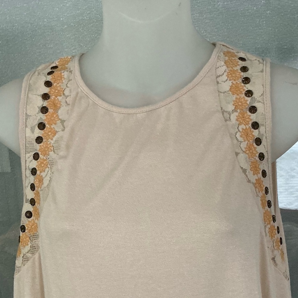 Taylor & Sage Sleeveless Ruffle Hem Embroidered Top - Picture 3 of 5